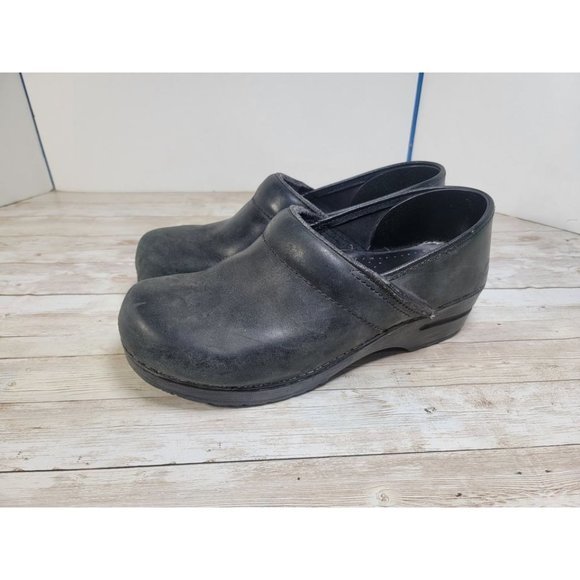 Dansko Womens Professional Black Leather Work Clogs Shoes Size 40 US 9.5-10 - Picture 2 of 8